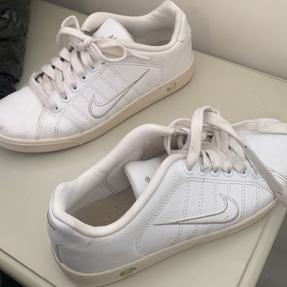 Vintage Nike shoes size 6